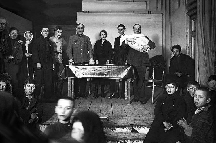 3 Как крестили в советское время