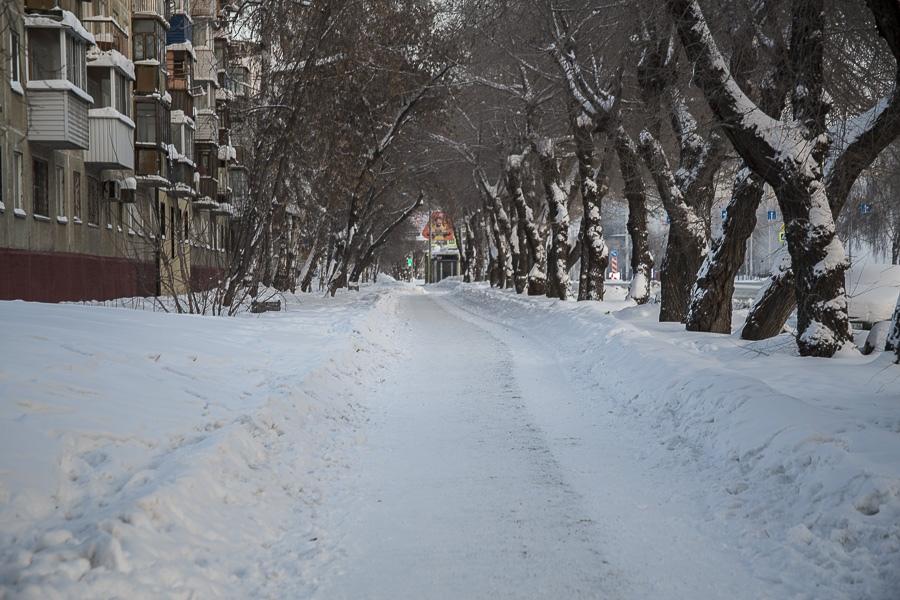 Фото Новосибирск опустел: 10 фото с безлюдных улиц города после Нового года 4