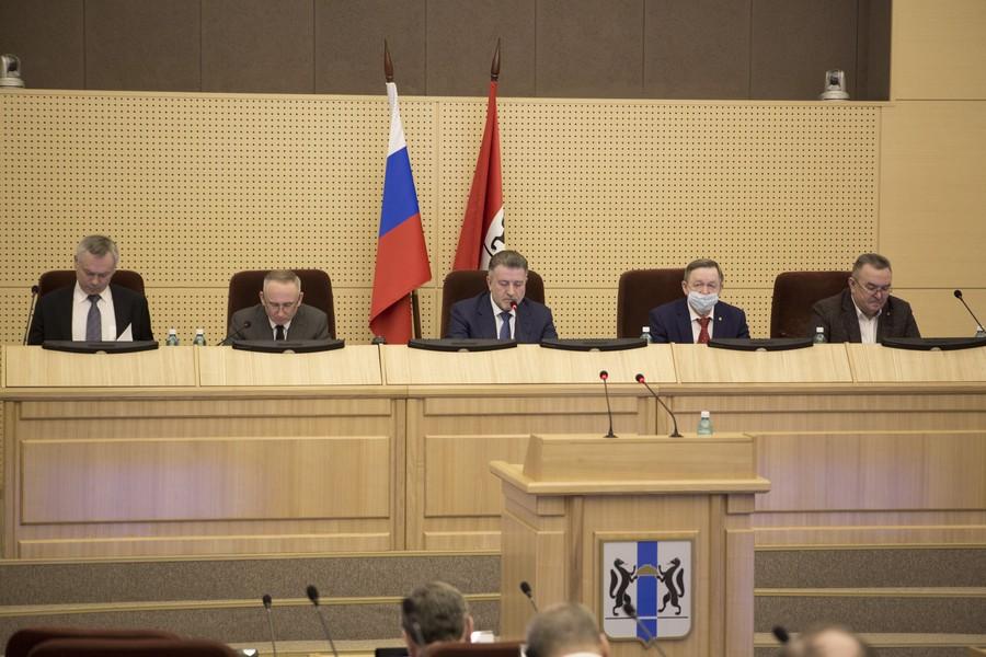 Фото Жёсткие решения: губернатор Новосибирской области описал 2020 год в деталях 2