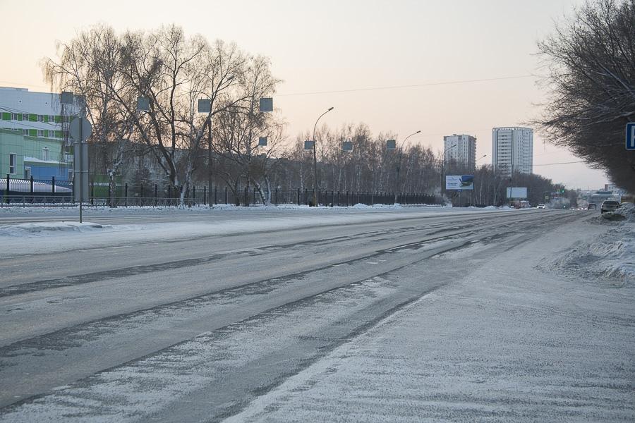 Фото Новосибирск опустел: 10 фото с безлюдных улиц города после Нового года 2