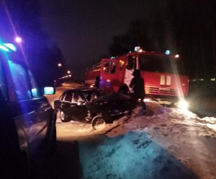 Фото «Девятку» на скорости смяла пожарная машина под Новосибирском 2