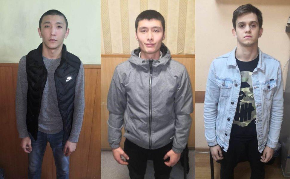 Фото Три грабителя нападали на прохожих в Новосибирске: полиция разыскивает жертв преступлений задержанных 2