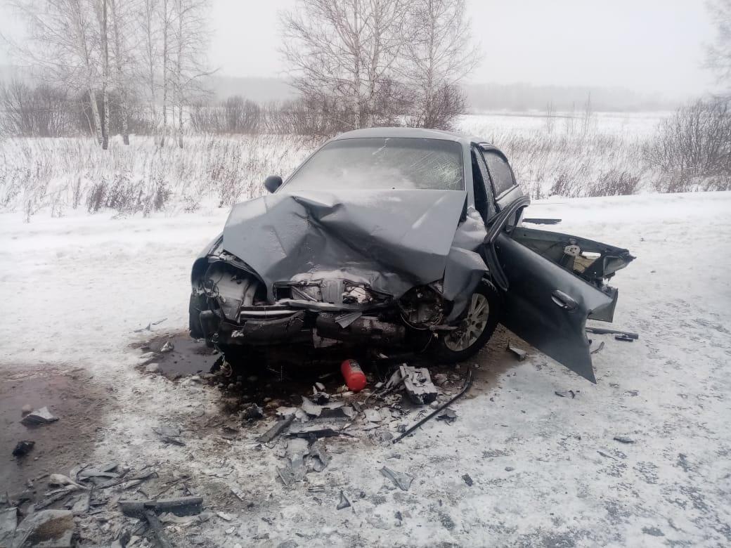 Фото В аварии на трассе под Новосибирском пострадали пять человек 2