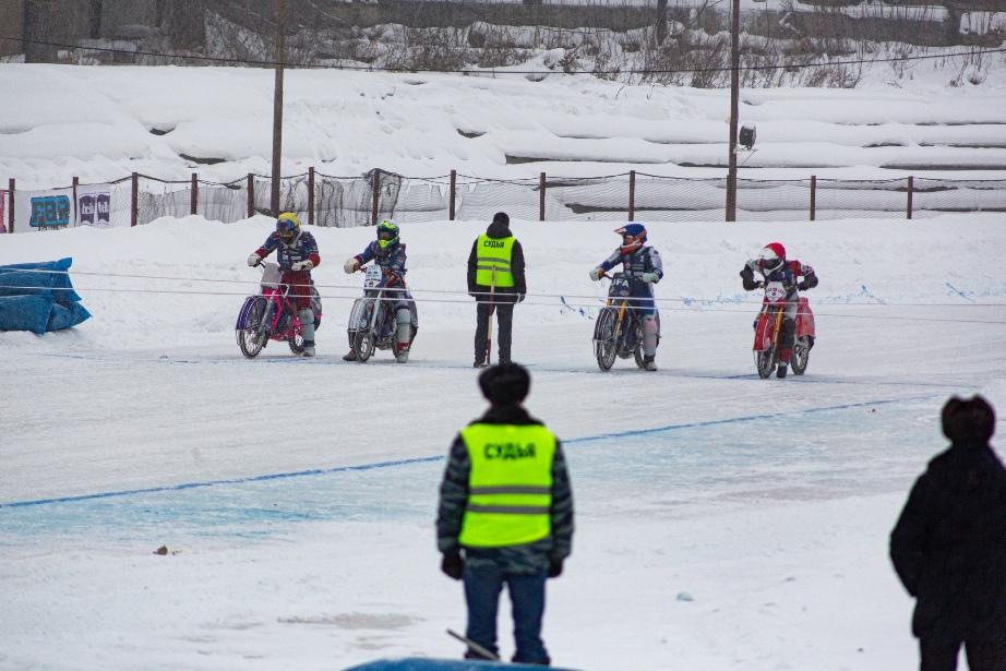 Фото В Новосибирске завершился второй этап финала Кубка России по мотогонкам на льду – фото 3