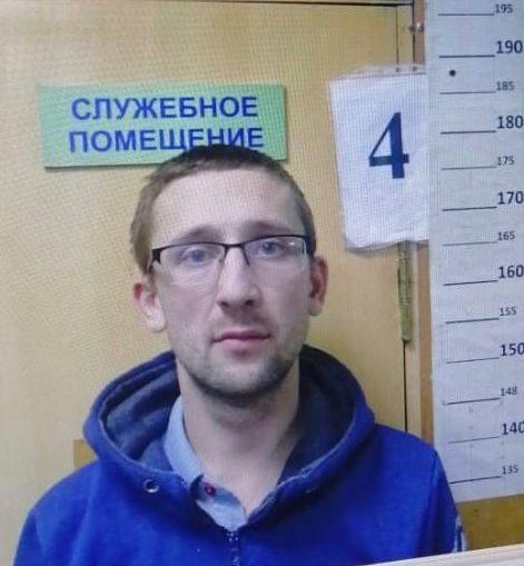 Фото В Новосибирске задержали подозреваемого в ограблении трёх женщин 2