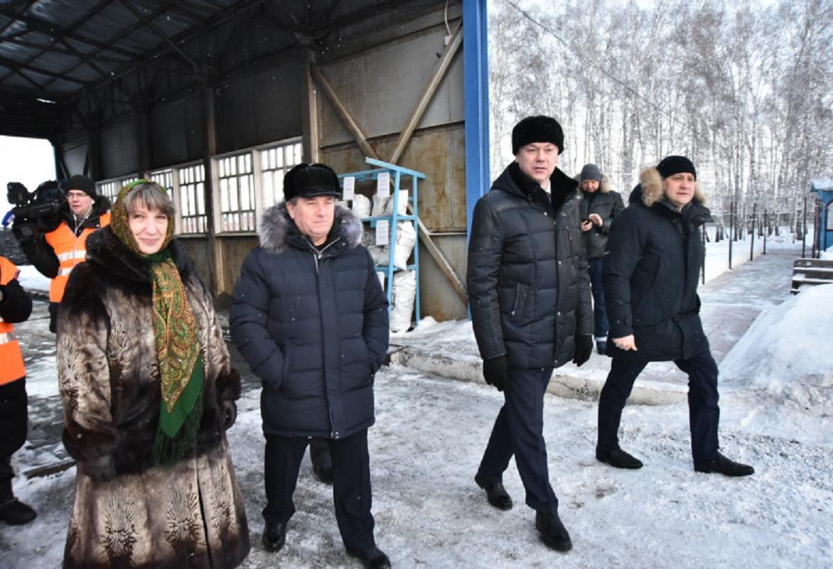 Фото Андрей Травников: снабжение жителей Новосибирской области углём проводится по намеченному плану 3