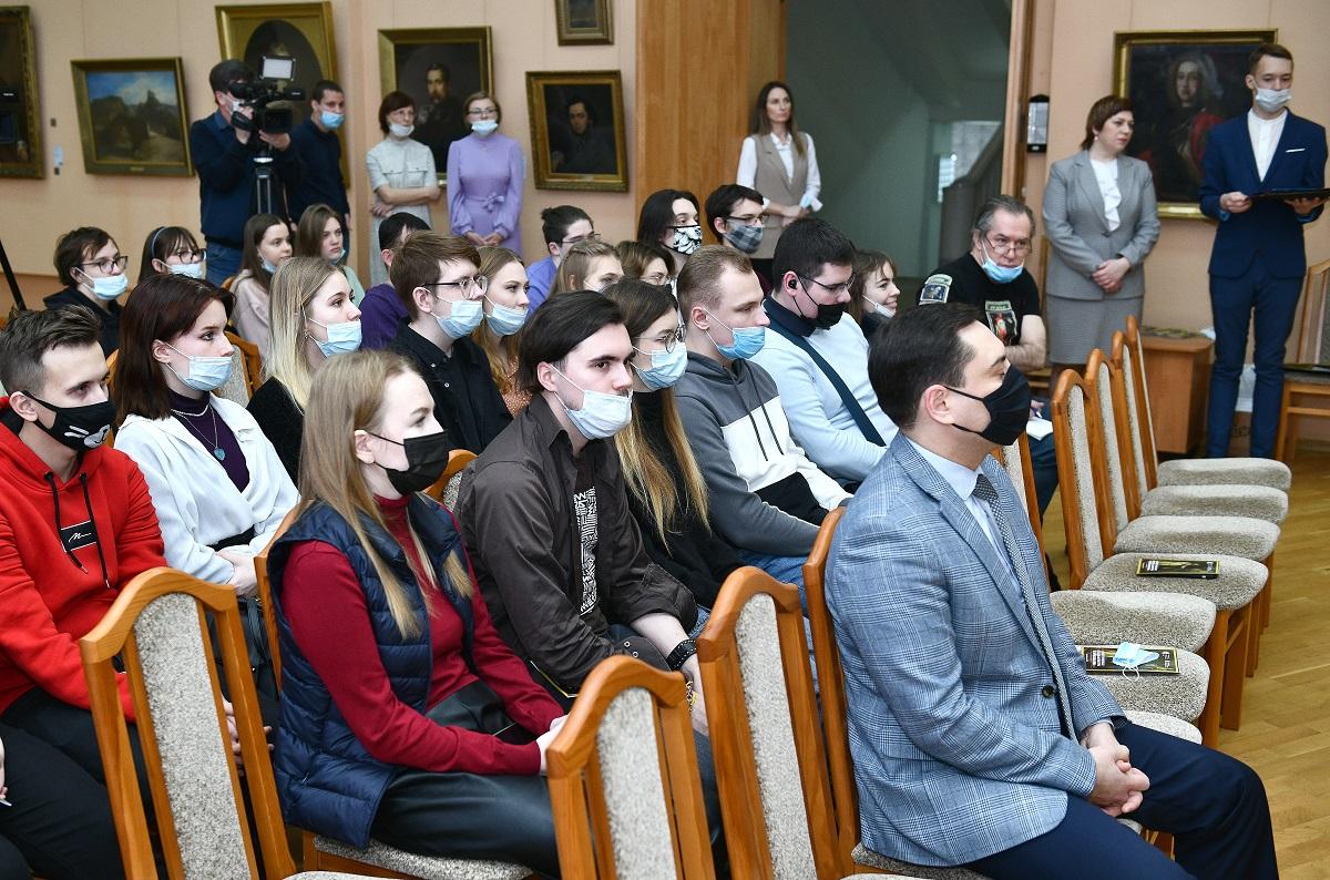 Фото Студенты Кемеровского института культуры станут постоянными посетителями Новосибирского художественного музея 2