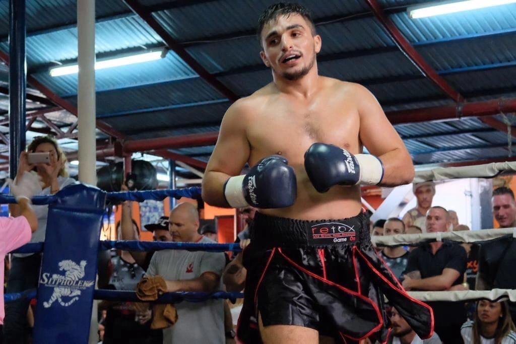 Фото В Армении похоронили погибшего на ринге боксёра из Новосибирска Ареста Саакяна 2