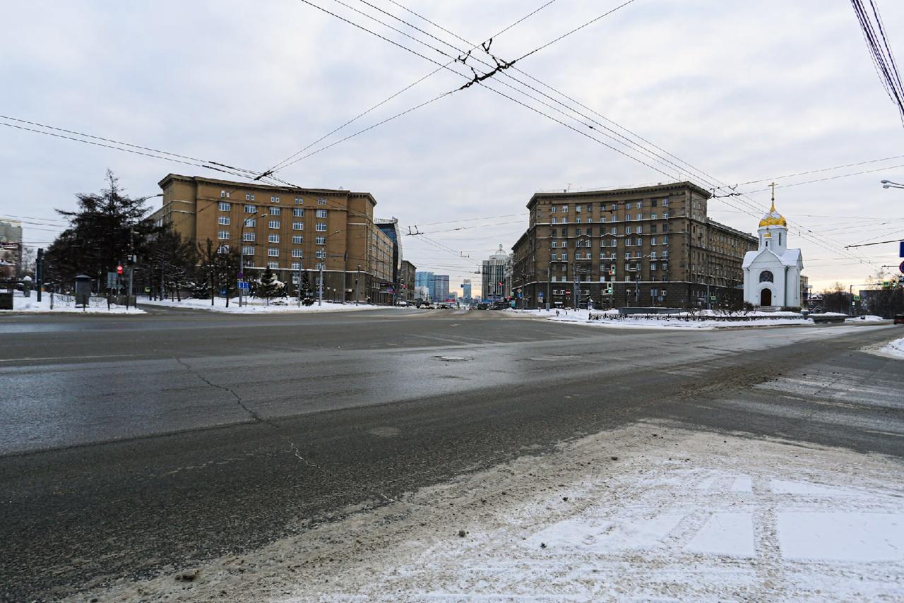 Фото Ни машин, ни людей: 10 фото опустевшего Новосибирска утром 1 января 7