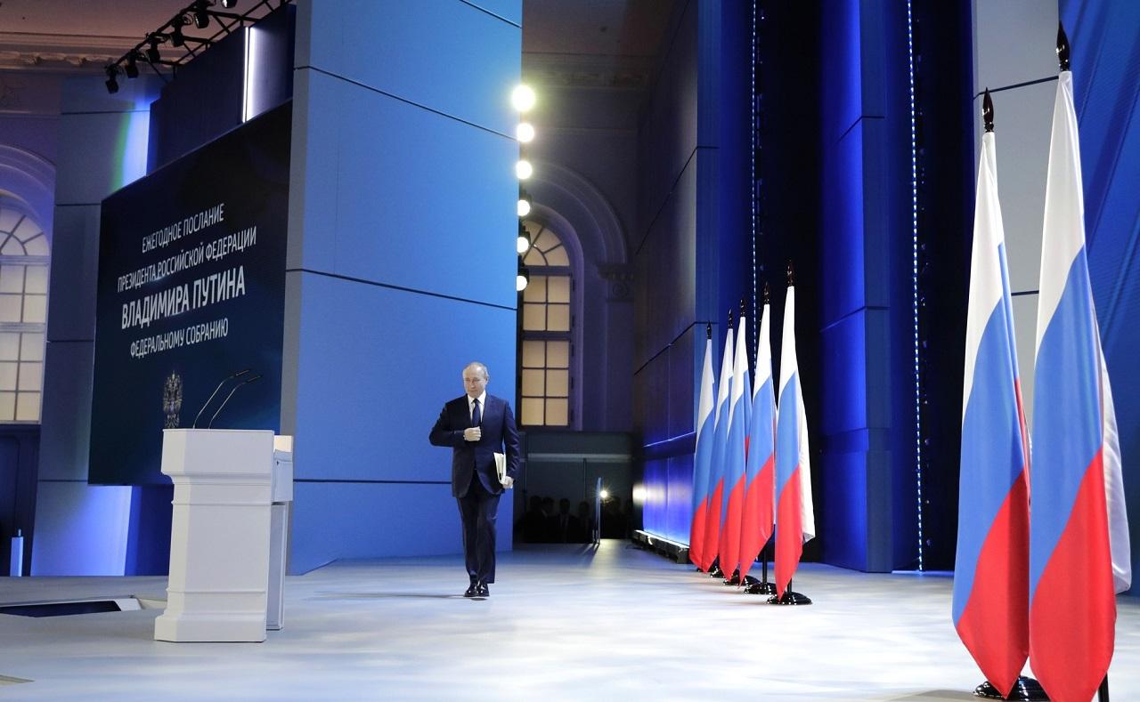 Фото «Аромат ответственности»: названы любимый парфюм, марка часов и напиток президента Путина 2