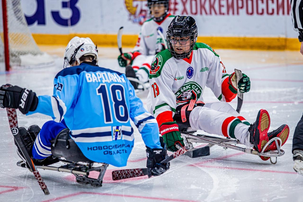 Фото Хоккеисты Новосибирска победили в первом матче КХЛ по следж-хоккею 3