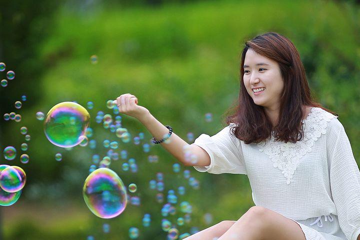 Фото Мощный антивозрастной эффект: кореянка в 53 года выглядит на 18 лет - в чем секрет 3