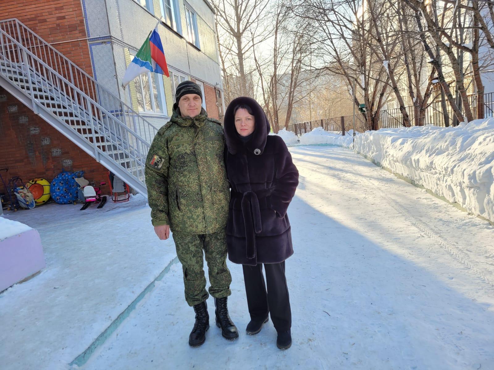 Фото «Я не мог не прийти»: в Новосибирске приехавший в отпуск участник СВО навестил детсадовцев 4