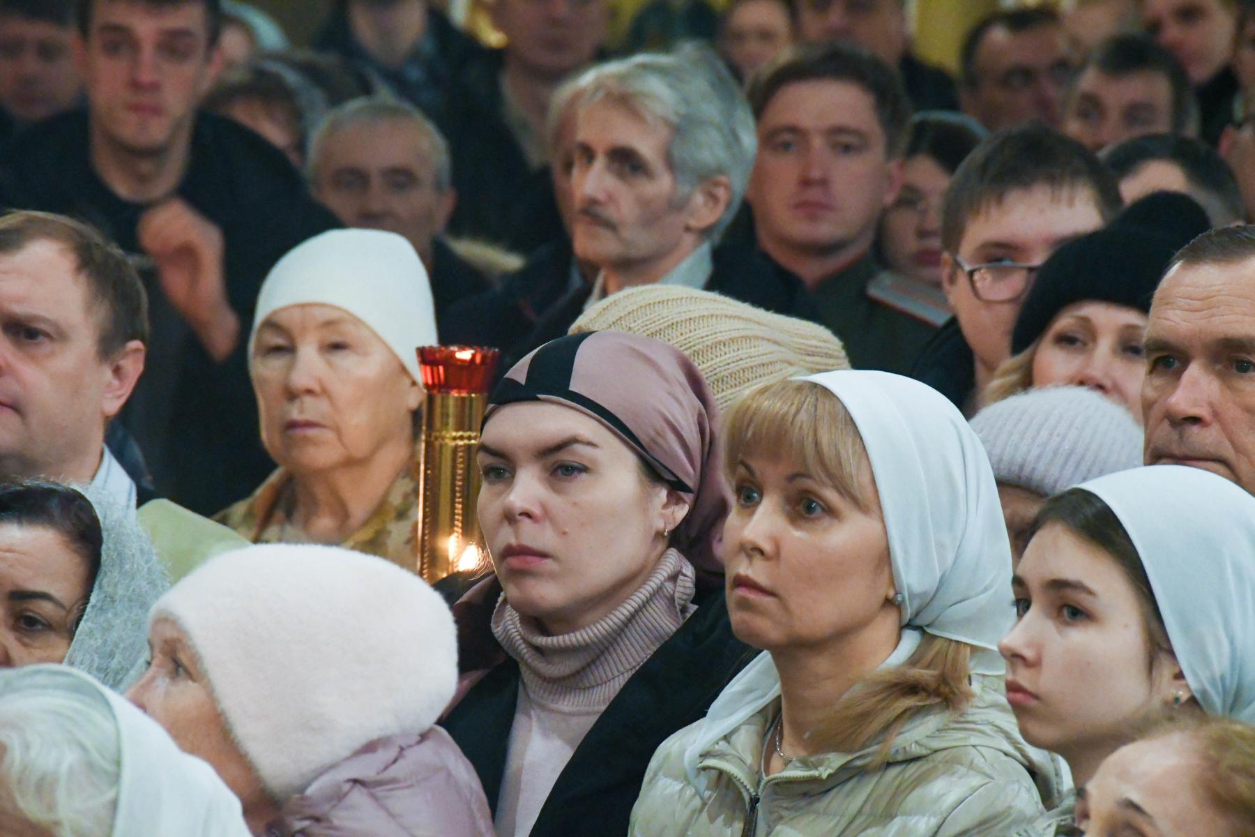 Фото Как в Новосибирске отметили Рождество: фото из Вознесенского собора 12