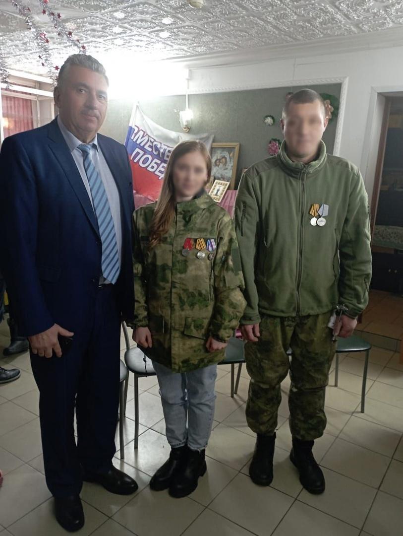 Фото Жительницу Новосибирской области наградили медалью Жукова за участие в СВО 2