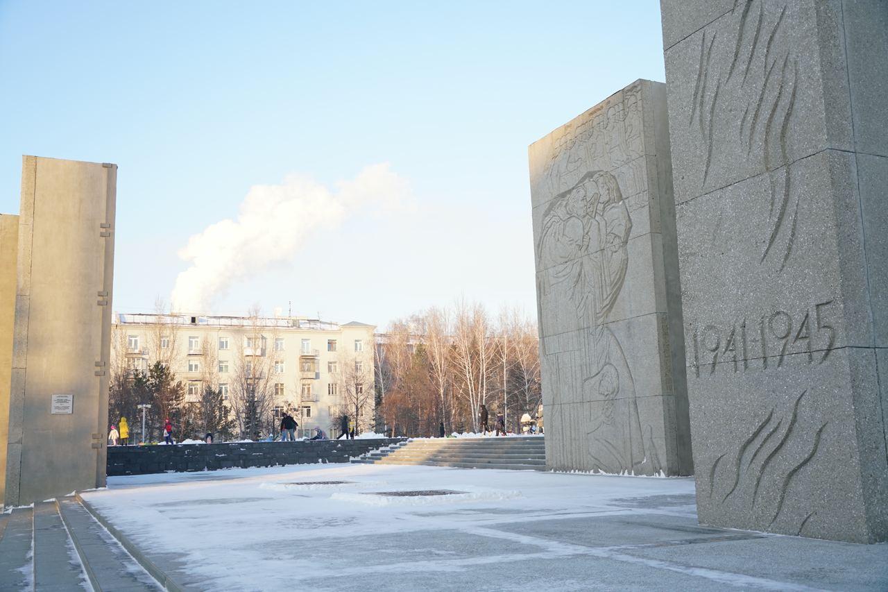 Фото Сквер Славы реконструирован — фотографии новосибирцев в обновлённом зимнем парке 10