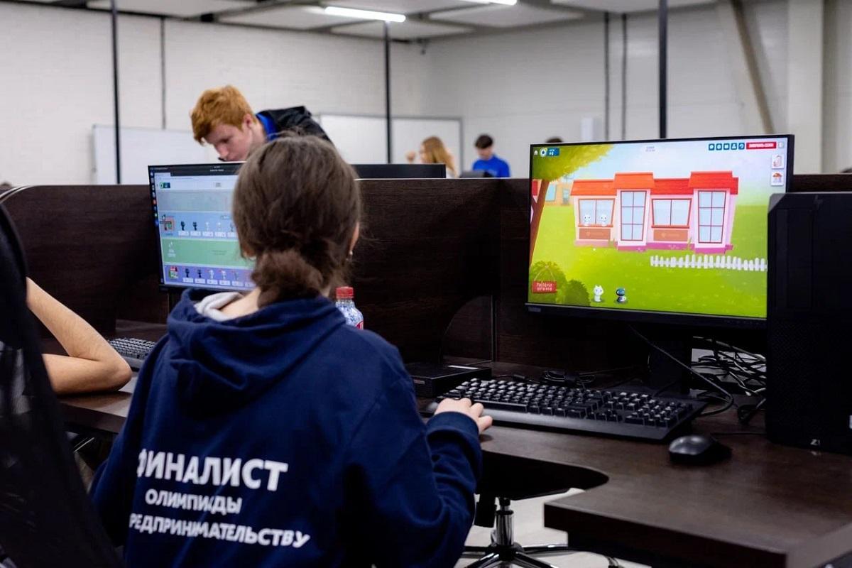 Фото Имитация бизнеса через компьютерную игру: российские школьники участвуют во Всероссийской олимпиаде по предпринимательству 2 - Сиб.ФМ Фото Имитация бизнеса через компьютерную игру: российские школьники участвуют во Всероссийской олимпиаде по предпринимательству 2
