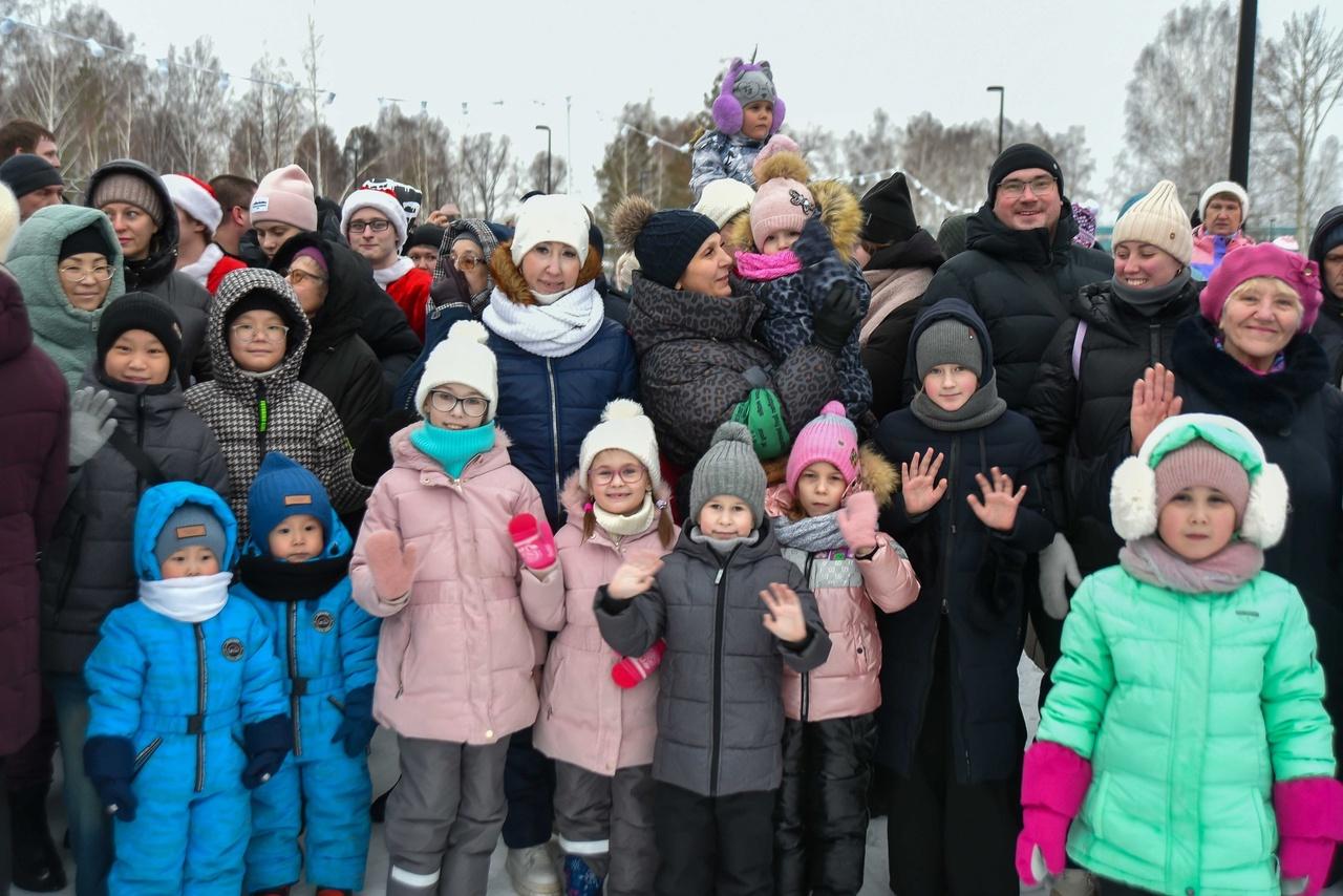 Фото В Новосибирске с размахом отметили день рождения Снежной бабы. Фоторепортаж 6