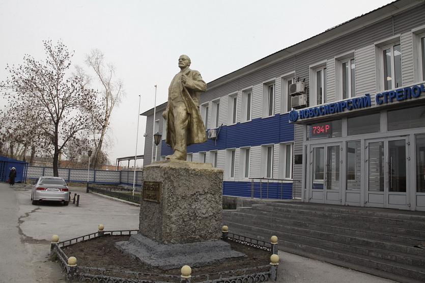 Фото Ленин умер 101 год назад 21 января. В Новосибирске опубликованы кадры памятников вождю пролетариата 12