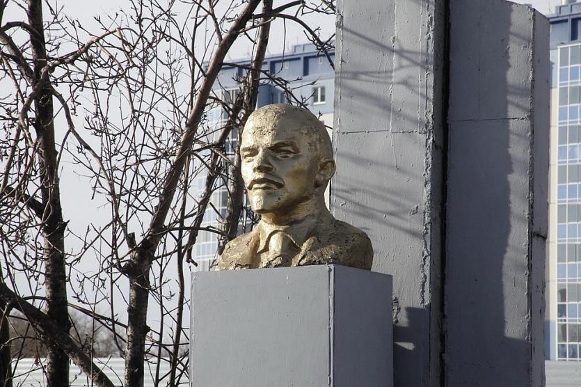 Фото Ленин умер 101 год назад 21 января. В Новосибирске опубликованы кадры памятников вождю пролетариата 9