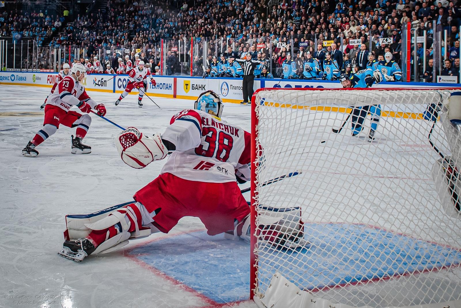 Фото «Сибирь» уступила «Локомотиву» со счётом 2:3: яркие кадры напряжённого матча 13