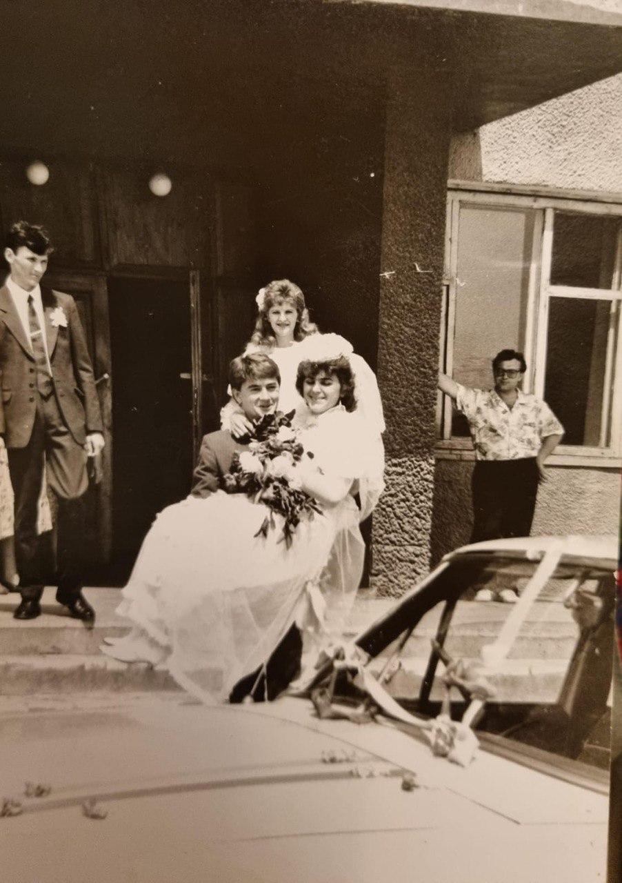 Фото В Новосибирске опубликованы кадры свадеб в СССР в День супругов: 25 кадров от 60-х до 90-х годов 23