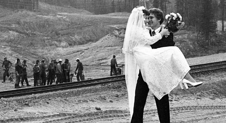 Фото В Новосибирске опубликованы кадры свадеб в СССР в День супругов: 25 кадров от 60-х до 90-х годов 25