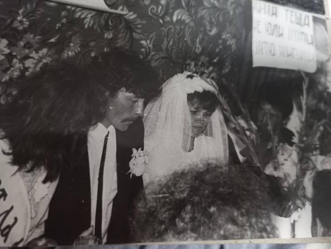 Фото В Новосибирске опубликованы кадры свадеб в СССР в День супругов: 25 кадров от 60-х до 90-х годов 15