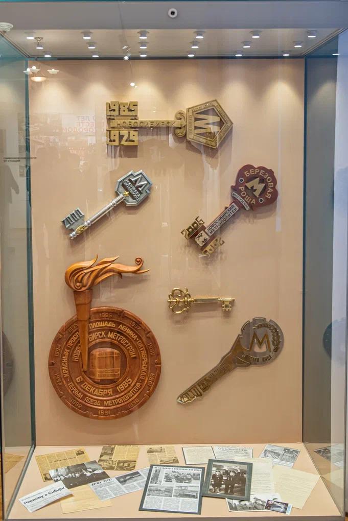 Фото В Новосибирске открылась выставка к юбилею метрополитена. ФОТОРЕПОРТАЖ 11