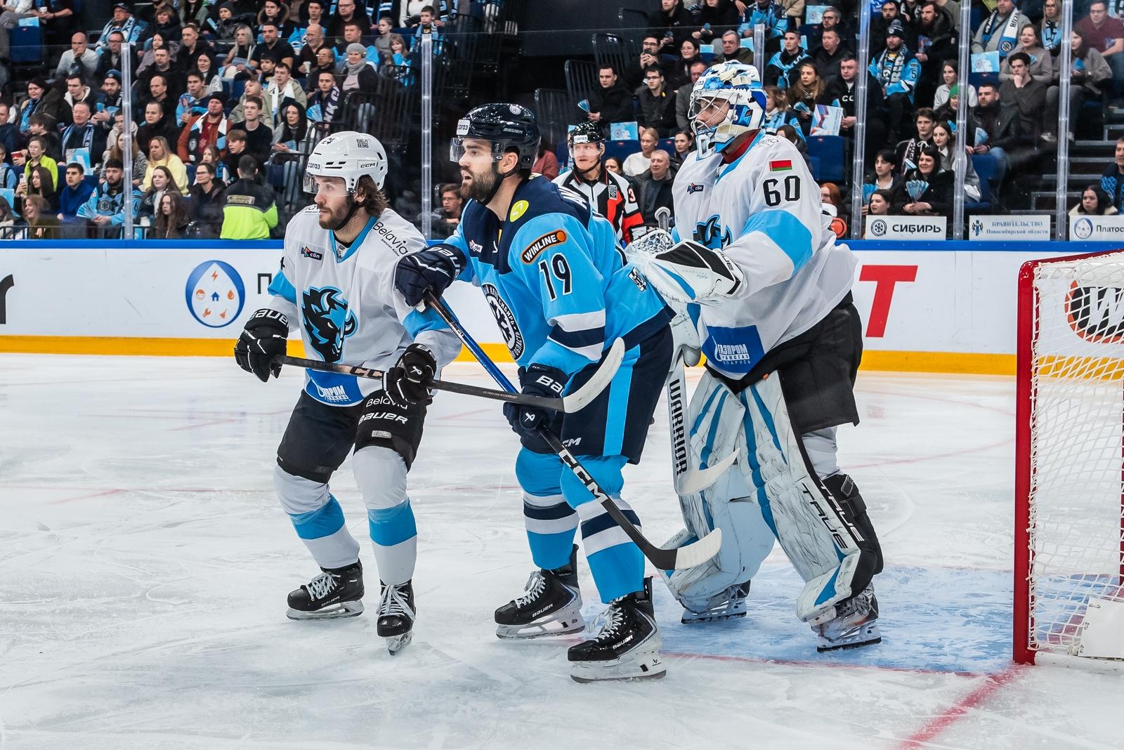 Фото Хоккейная «Сибирь» уверенно обыграла минское «Динамо»: яркие кадры матча 3