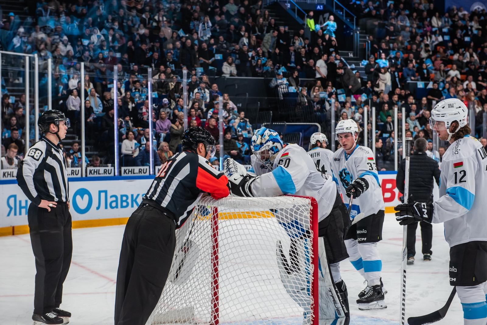 Фото Хоккейная «Сибирь» уверенно обыграла минское «Динамо»: яркие кадры матча 10