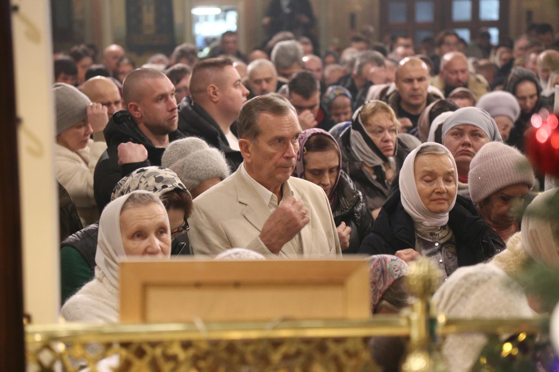 Фото В Новосибирске опубликованы кадры Рождественской ночи в Вознесенском соборе 2