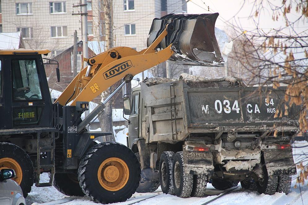 Фото Мэр Новосибирска Максим Кудрявцев поставил задачу районным администрациям взять под контроль очистку коммерческих и социальных объектов 2