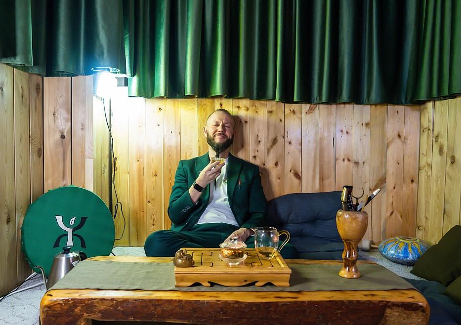 Фото Ароматный Новосибирск: фоторепортаж из чайного клуба – о культуре, которая завоевывает город 8 - Сиб.ФМ Фото Ароматный Новосибирск: фоторепортаж из чайного клуба – о культуре, которая завоевывает город 8