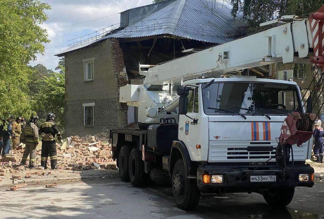 Фото Шокирующая хроника полугодия: опубликованы кадры с мест самых трагических событий в Новосибирске 3