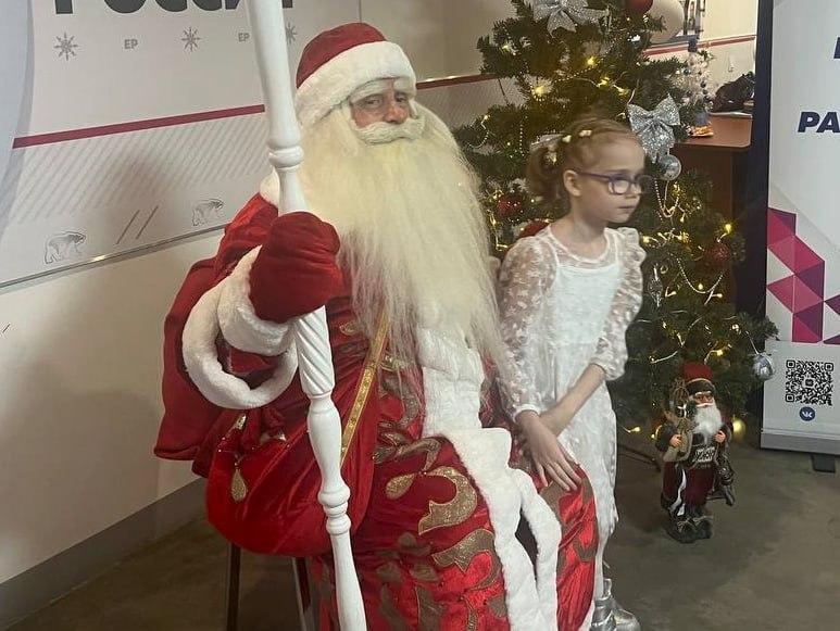 Фото В Новосибирске подвели итоги новогодней акции для детей с инвалидностью 2