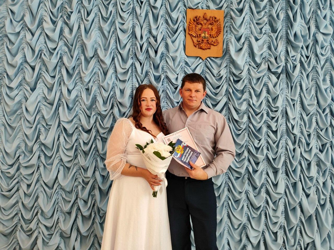 Фото Знаковые даты, счастливые пары: фоторепортаж декабрьских свадеб новосибирцев 5