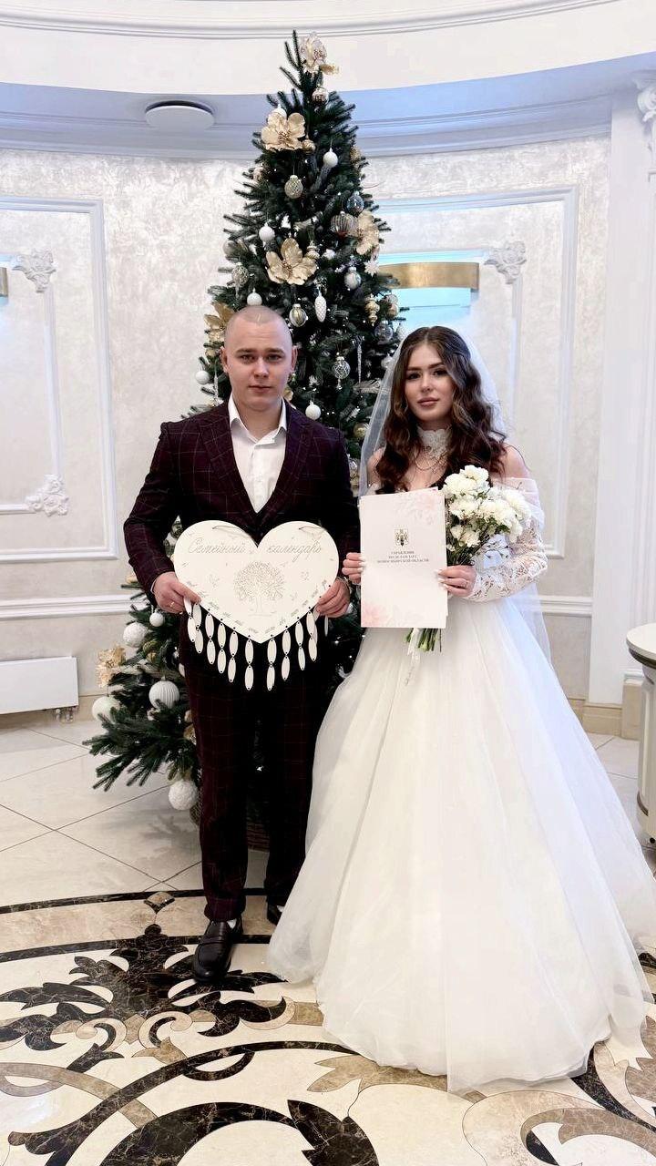 Фото Знаковые даты, счастливые пары: фоторепортаж декабрьских свадеб новосибирцев 6