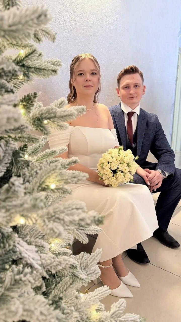 Фото Знаковые даты, счастливые пары: фоторепортаж декабрьских свадеб новосибирцев 9