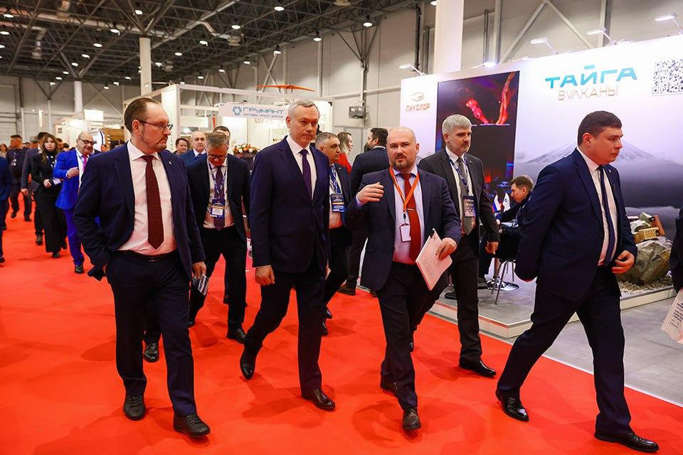 Фото Сибирская строительная неделя-2026: форум «Стратегии ускорения темпов строительства» определяет векторы развития отрасли 3