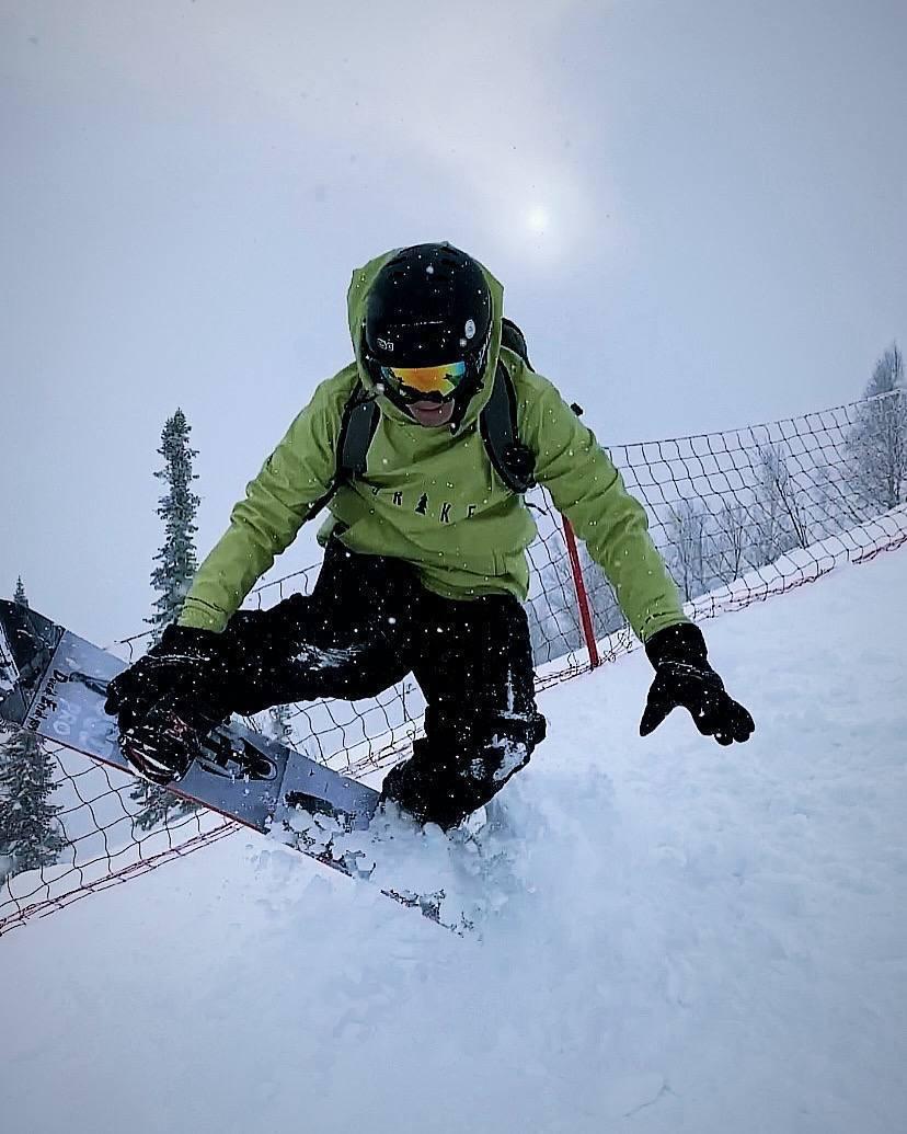 Фото В Новосибирске опубликовали фотографии экстремальных развлечений сибиряков 6