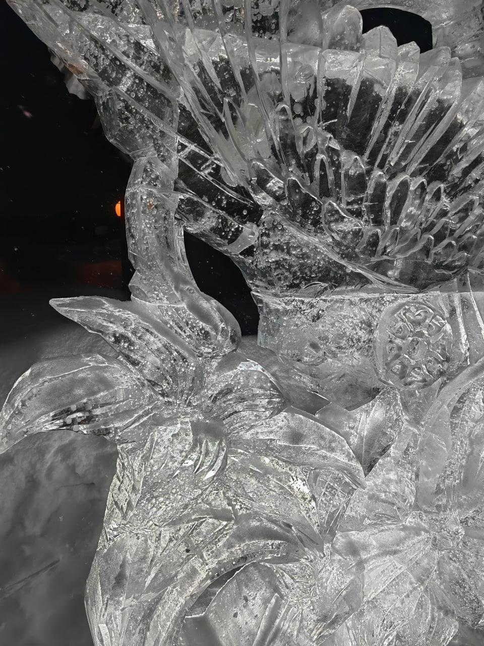 Фото Выставка снежных скульптур проходит в Новосибирском крематории 9