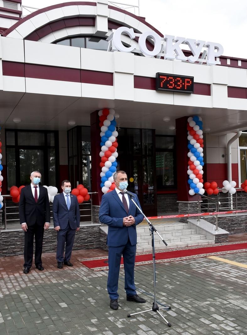 Порно: Күйеуі ұйықтап жатқанда, қалыңдықты былғайды Ылғал кискада ебля