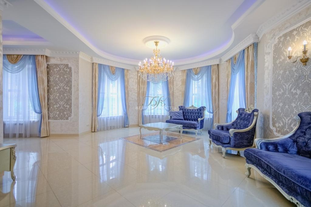 Фото В Новосибирске продают загородный коттедж с домом-баней и прачечной за 68 миллионов 3