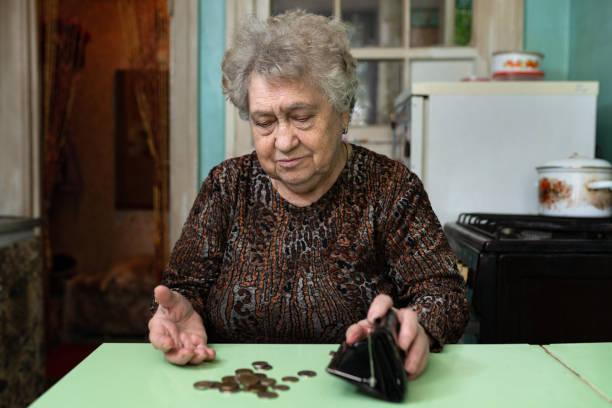 Фото Для всех пенсионеров: в Госдуме предложили ежеквартально индексировать пенсии по росту цен 2