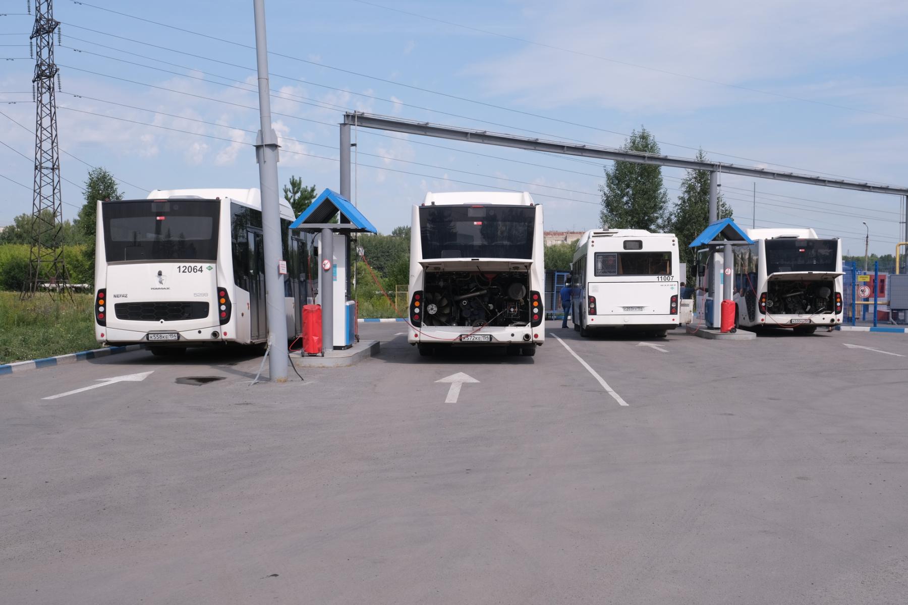 Фото Губернатор обозначил задачи по развитию парка общественного транспорта Новосибирска 2