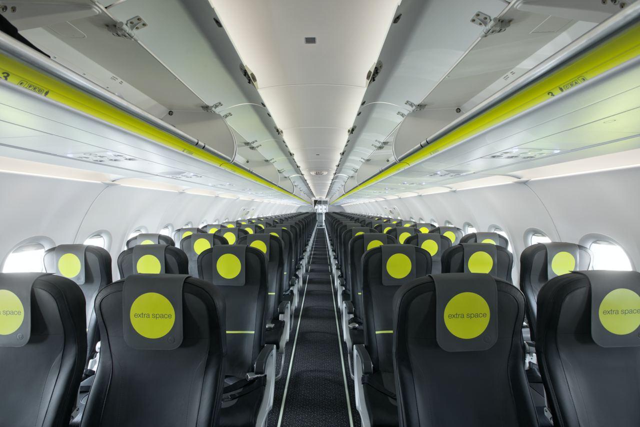 S7 airlines места. Airbus a320neo салон. Airbus a320 Neo s7. Аэробус а320 салон. Аэробус а320 Нео салон.