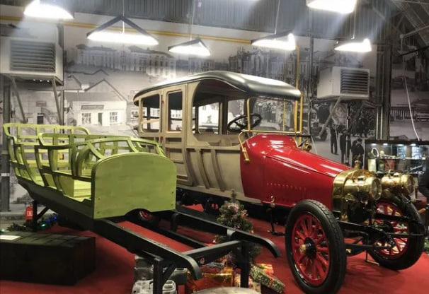 Фото До 88 миллионов за раритет. В Новосибирске продают пять легендарных авто СССР 2 - Сиб.ФМ Фото До 88 миллионов за раритет. В Новосибирске продают пять легендарных авто СССР 2