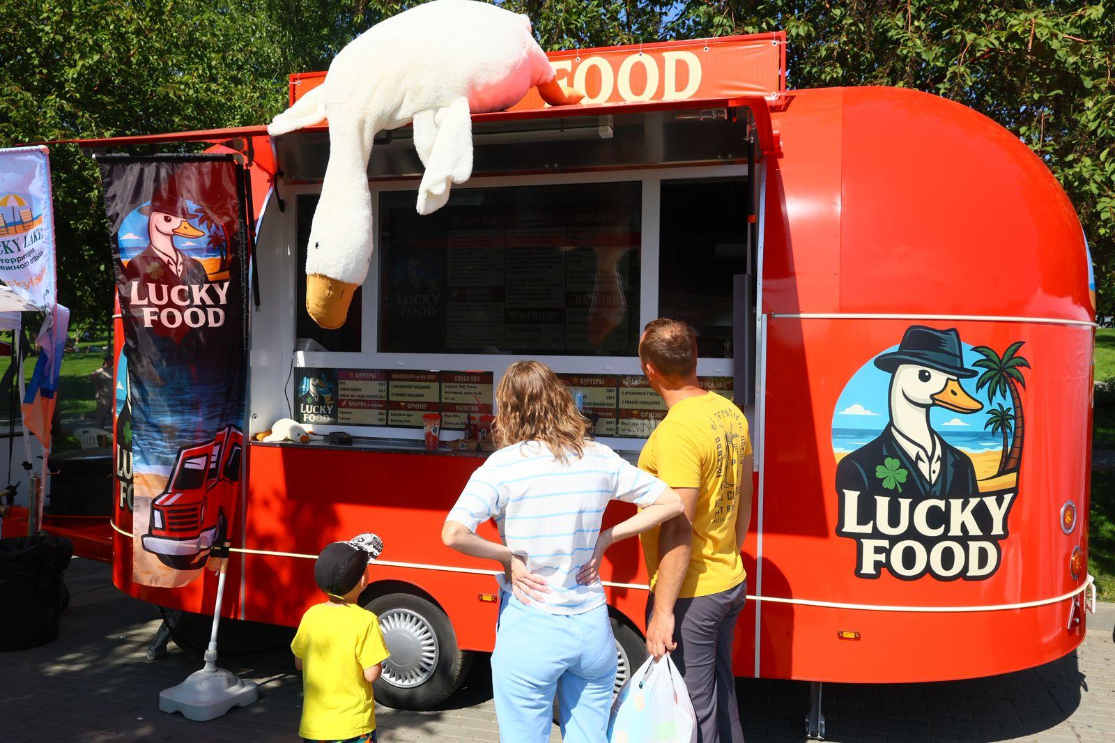 Фото Гастрономический взрыв: в Новосибирске состоялся грандиозный «Пикник Фест» 23 - Сиб.ФМ Фото Гастрономический взрыв: в Новосибирске состоялся грандиозный «Пикник Фест» 23