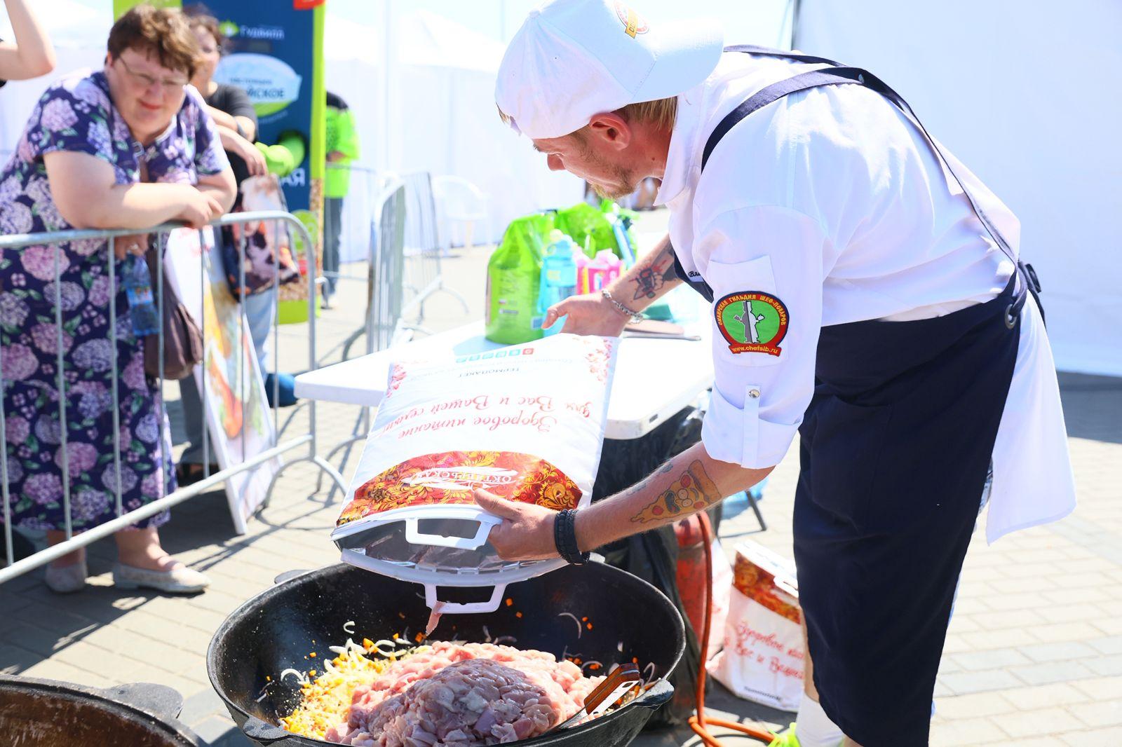Фото Гастрономический взрыв: в Новосибирске состоялся грандиозный «Пикник Фест» 7 - Сиб.ФМ Фото Гастрономический взрыв: в Новосибирске состоялся грандиозный «Пикник Фест» 7